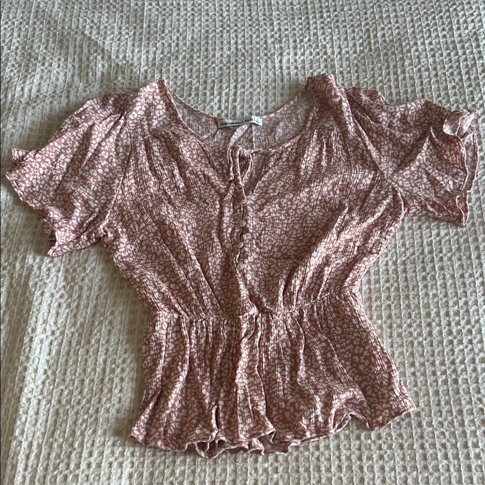 Abercrombie & Fitch Dusty Rose Floral Tie-Front Peplum Blouse